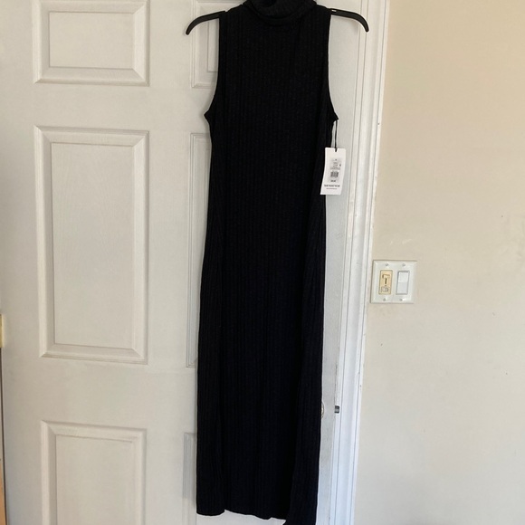 Who What Wear Dresses & Skirts - NWT! Who What Wear Black Sleeveless Maxi Dress Sz
